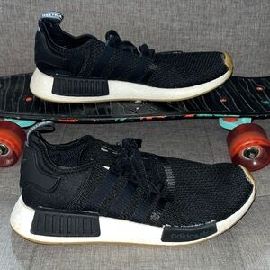 Adidas Men's NMD R1 Black Mesh Cushioned Running Shoes SZ 10 B42200